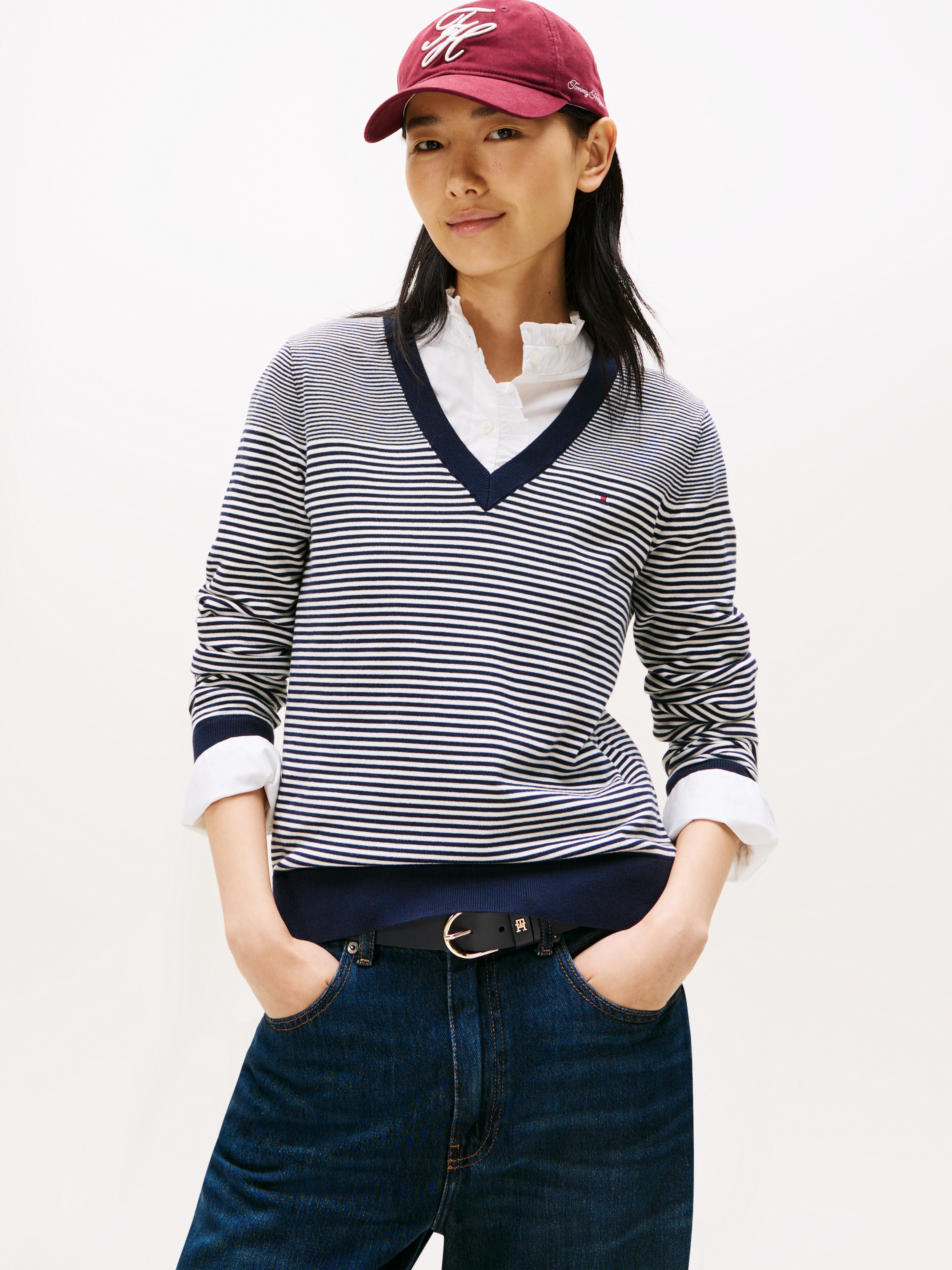 Tommy Hilfiger V-Ausschnitt-Pullover »CO JERSEY STITCH V-NK SWEATER mit V-Ausschnitt und Ripp«, Baumwollmischung