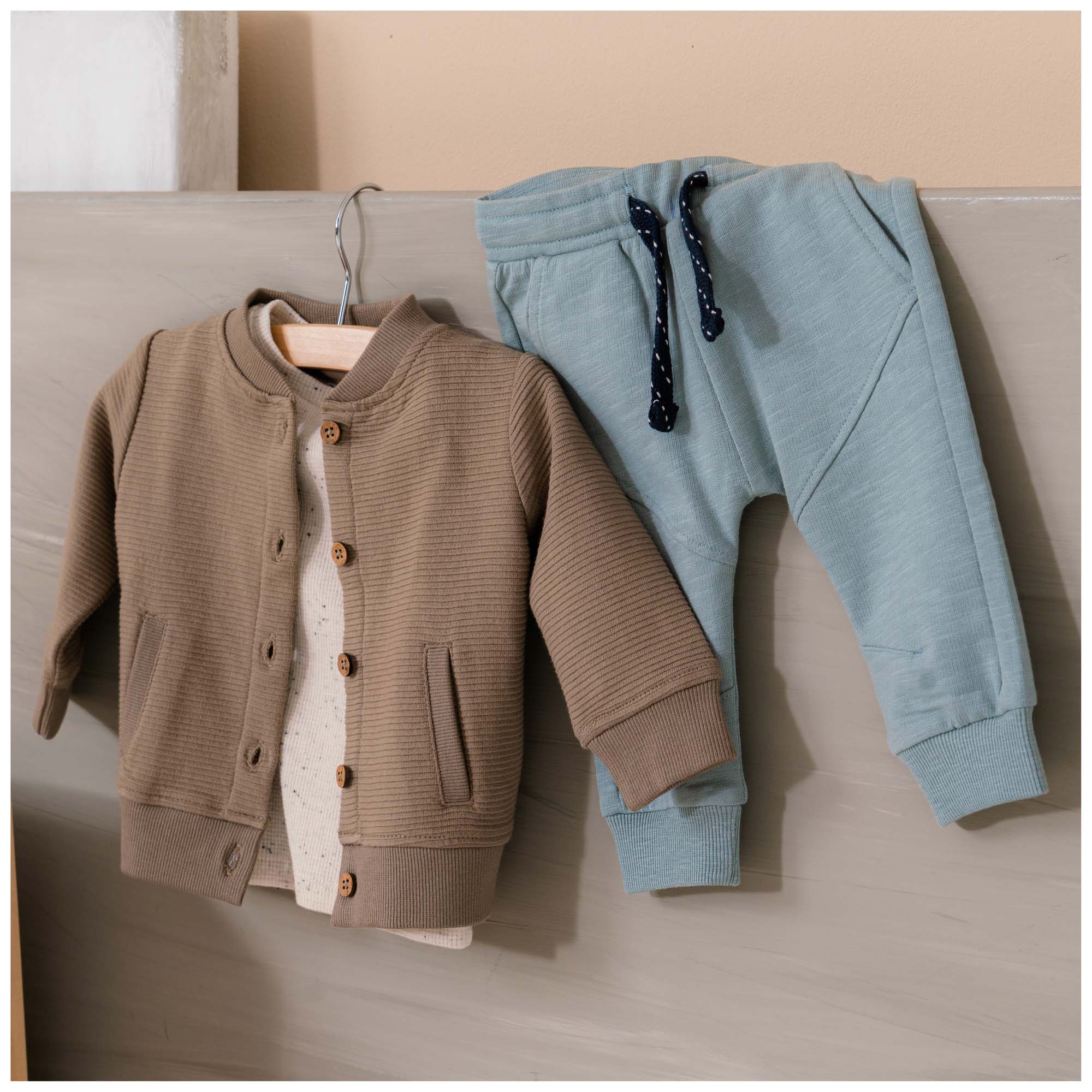 Prénatal baby shirt lange mouwen effen beige