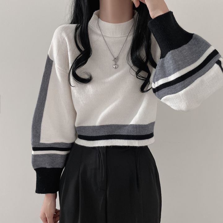 FR - Trui met hoge hals en pofmouwen en geometrische print