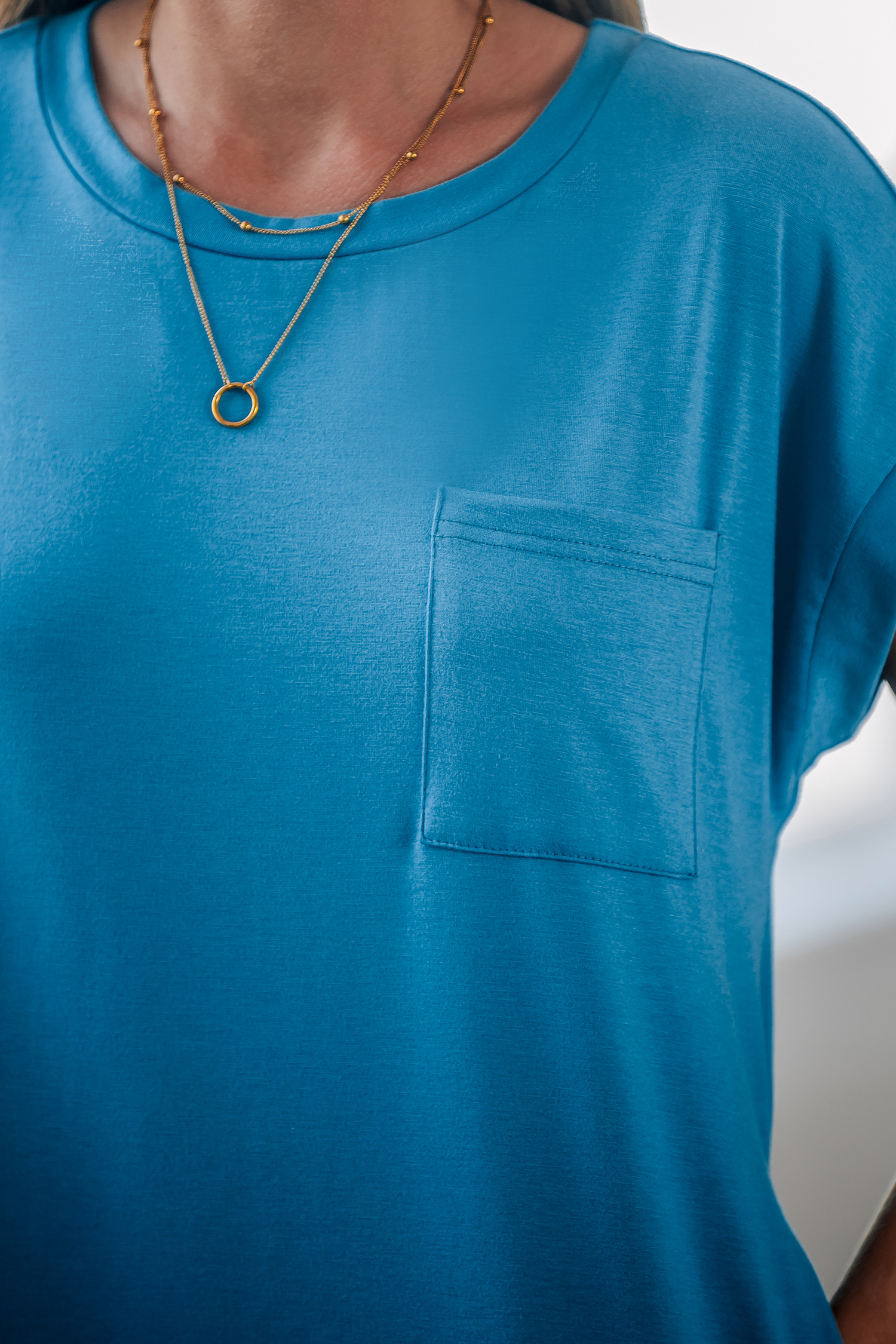 Robe mini en jersey avec manches courtes et col rond bleue