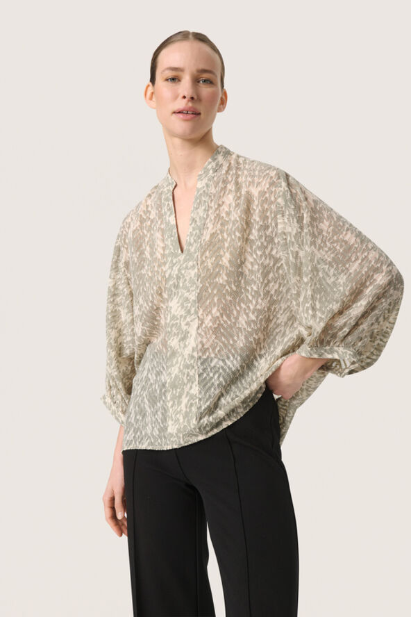 Soaked in Luxury SLOsaka Amily Blouse Shadow drop print