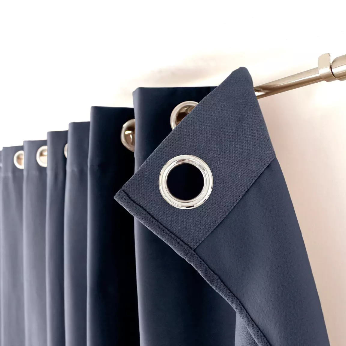 Rideau occultant isolant (135 x 240 cm) Nordica Gris foncé