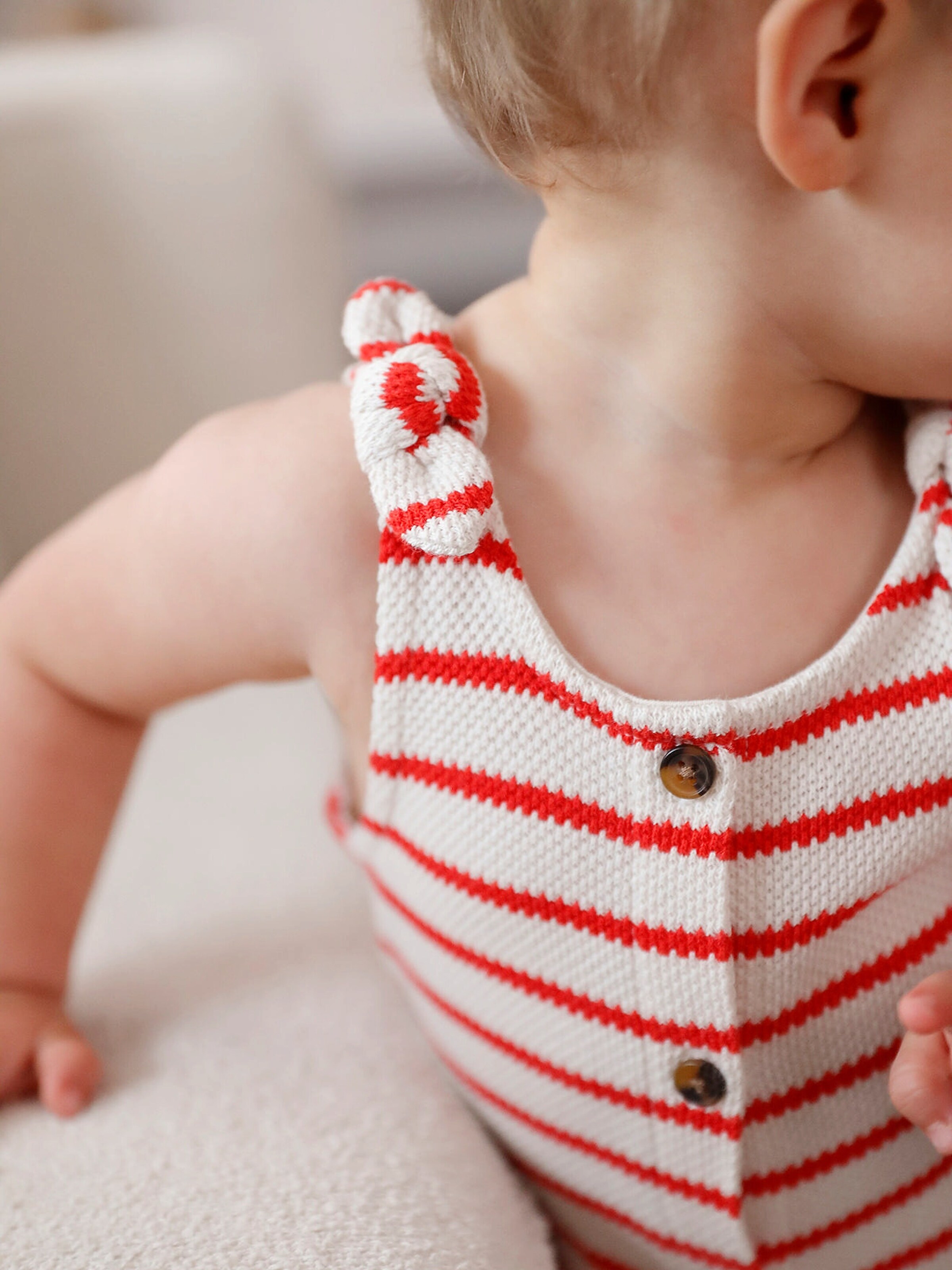 Vertbaudet Baby Kurzoverall aus Strick rot gestreift