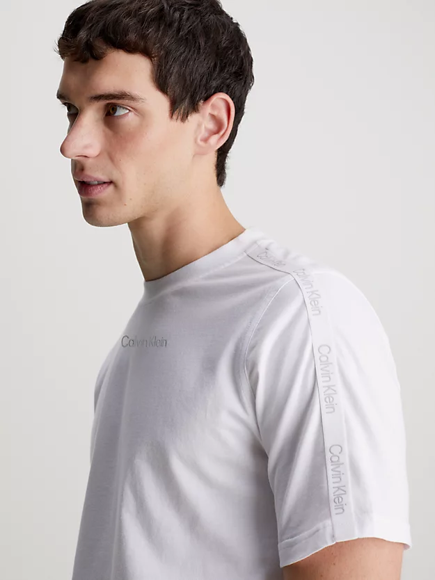 Camiseta de academia