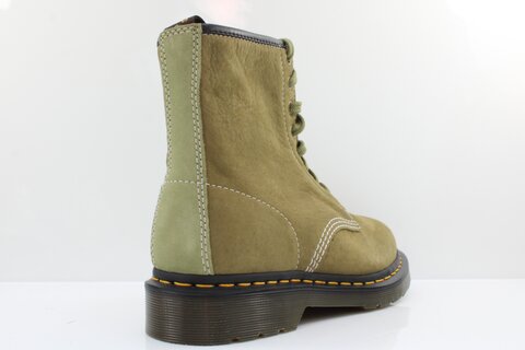 Dr. Martens Boots & Stiefel