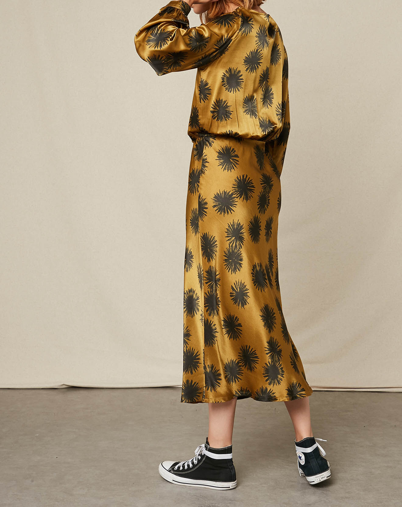 Hartford Robe en Soie mélangée Rosetta imprimée doré/noir