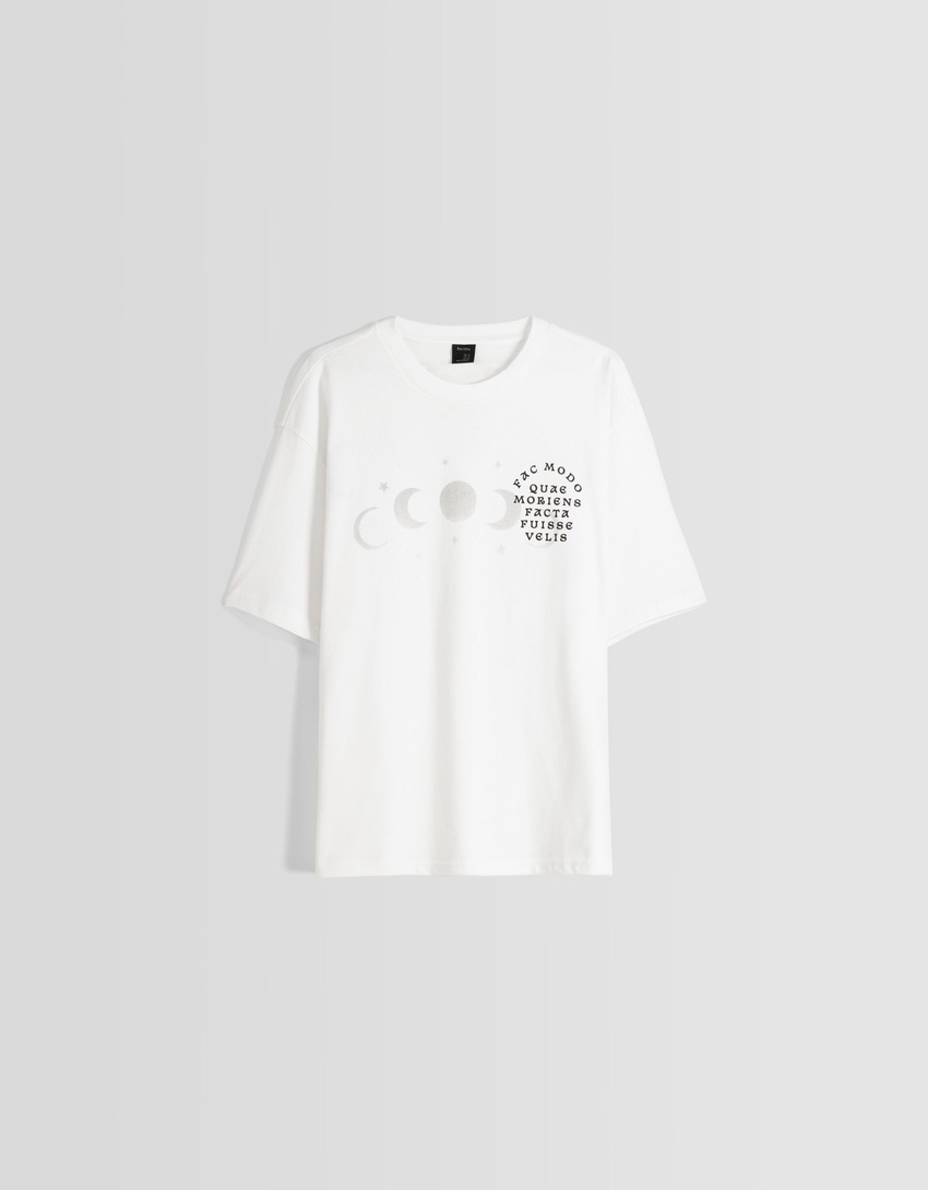 Camiseta de manga curta com estampa e modelagem quadrada
