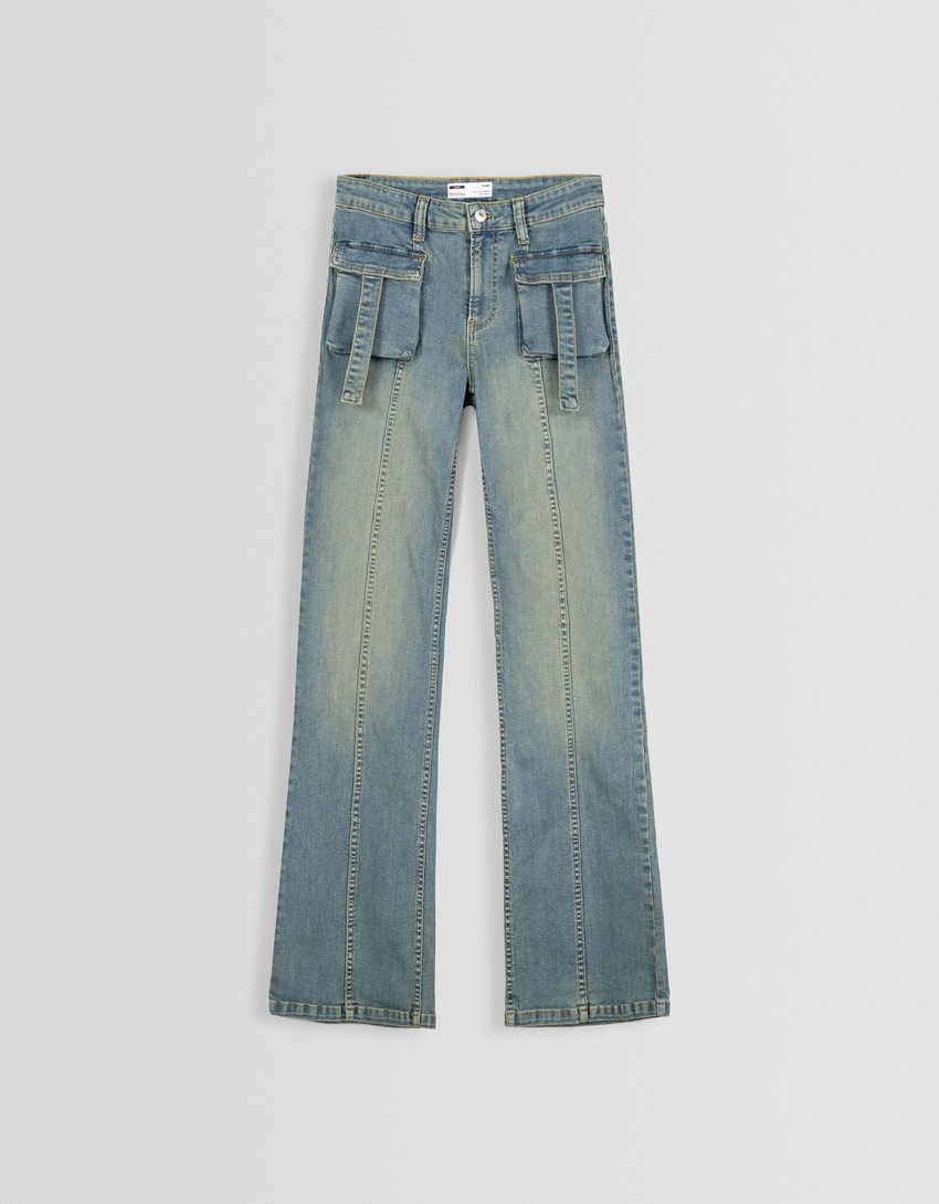 calça cargo boca de sino