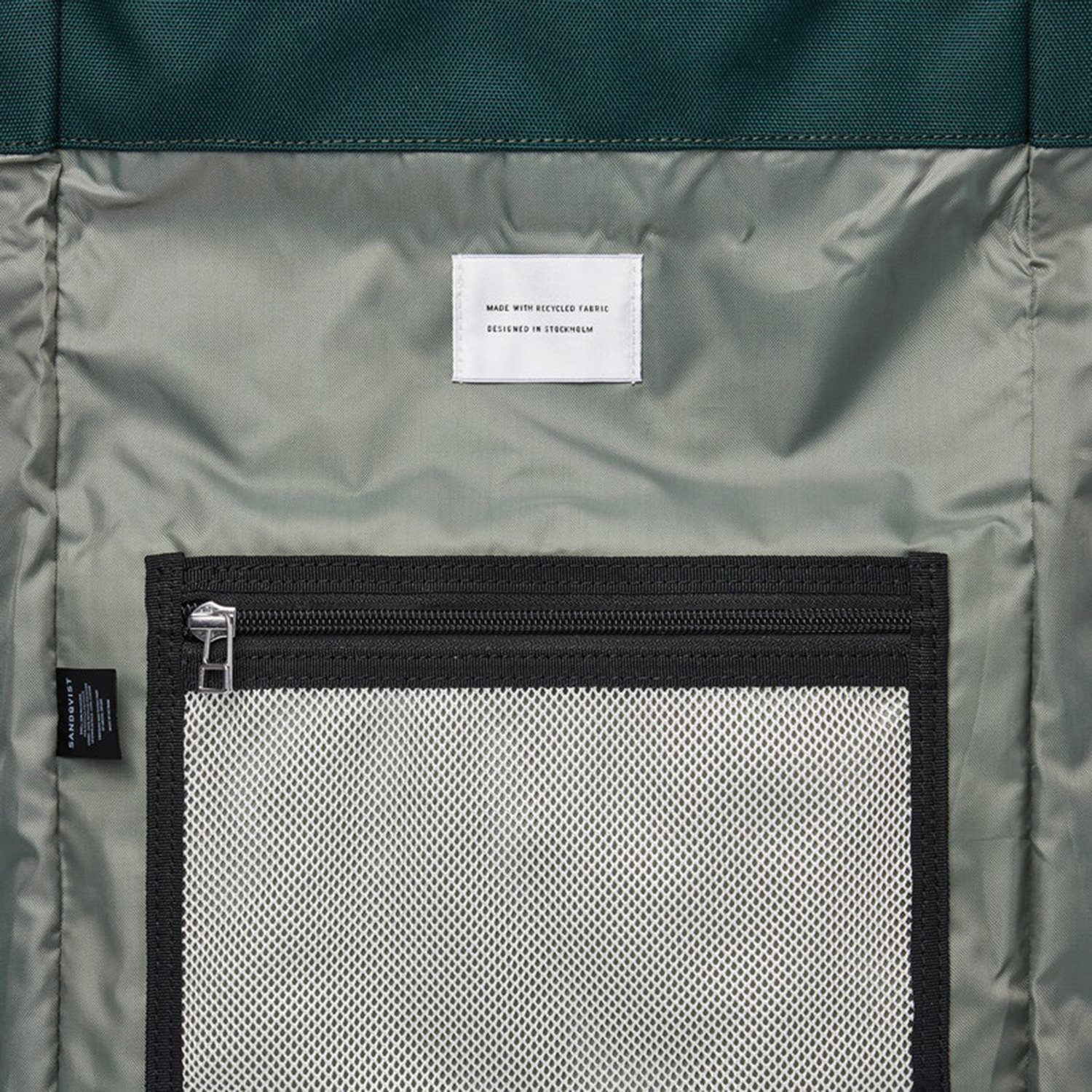 Sandqvist Ilon Backpack dark green with natural leather