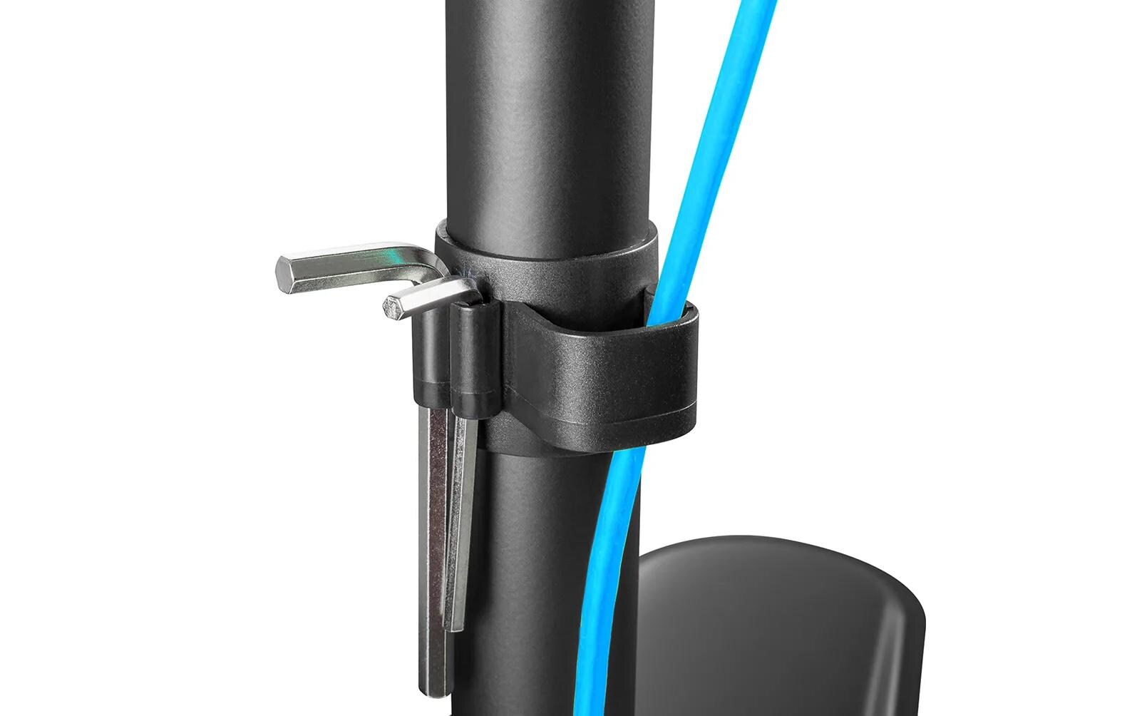 Monitor-Standfuss FPMA-D550SBLACK bis 8 kg – SchwarzFull-Motion Tischständer für 10-32