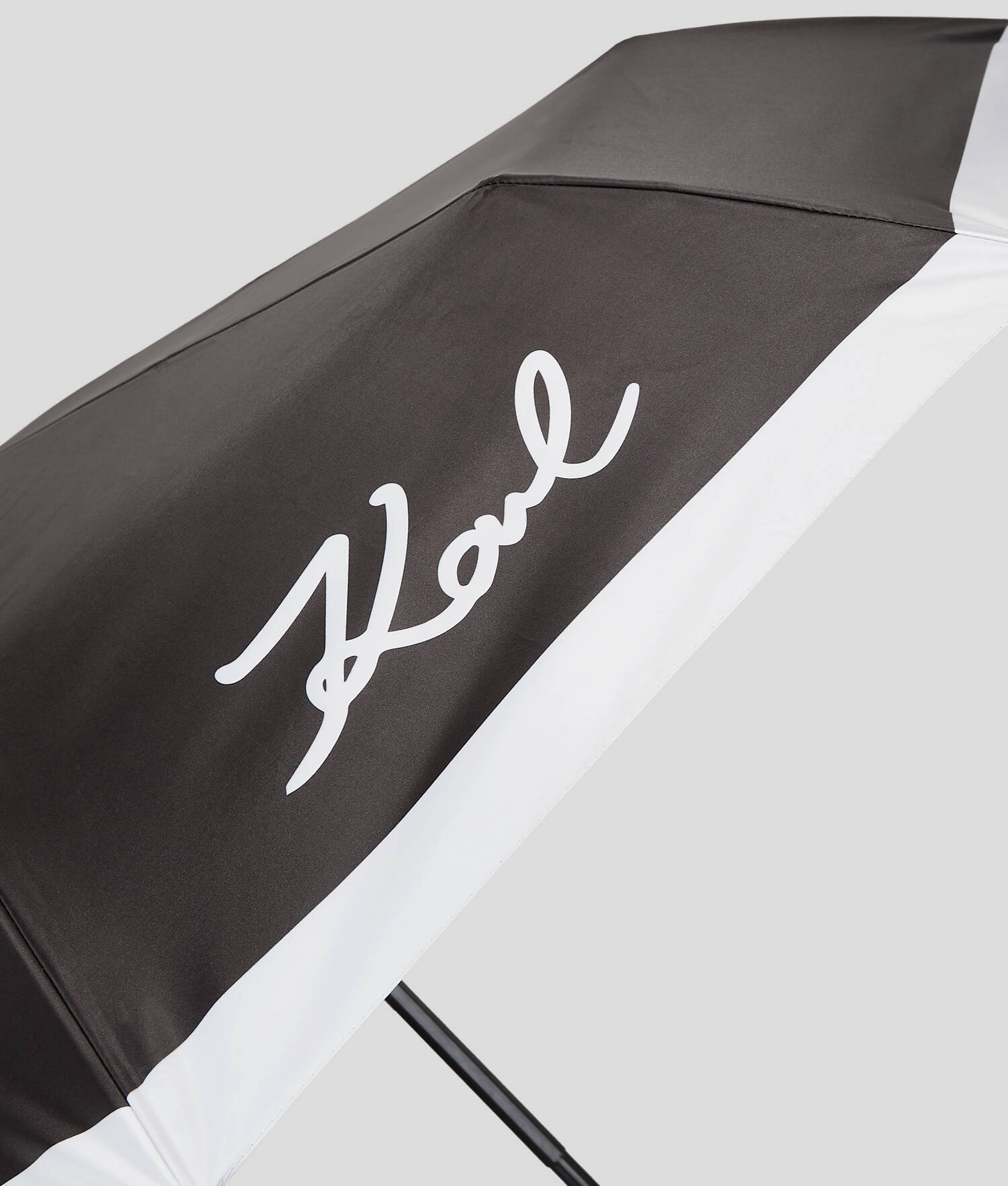 PETIT PARAPLUIE K/SIGNATURE