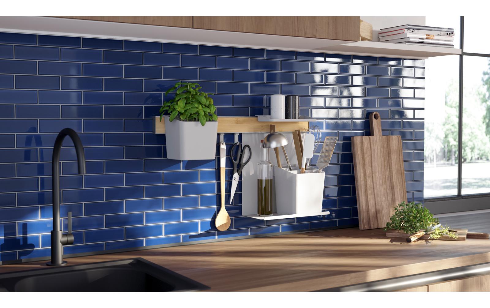 Kombi Set M Bambus/Weiss<br>Selbstklebende Leiste mit Topf, Ablagen, Utensilienbox und Haken