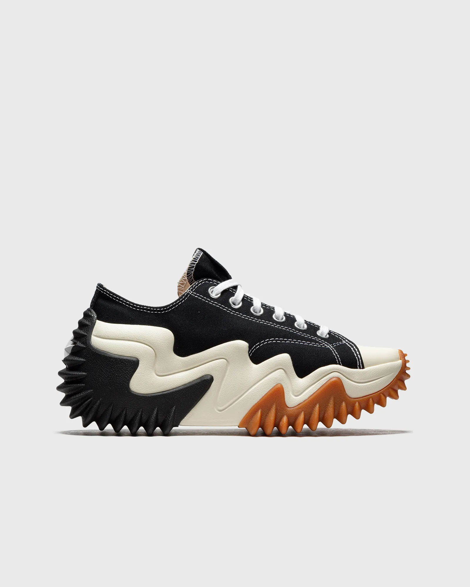 Converse WMNS Run Star Motion