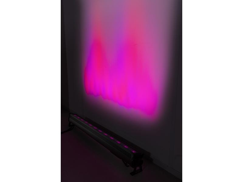 BeamZ LED-Bar LCB128IP Professionelle 12X 8 W LED-Bar für den Aussenbetrieb