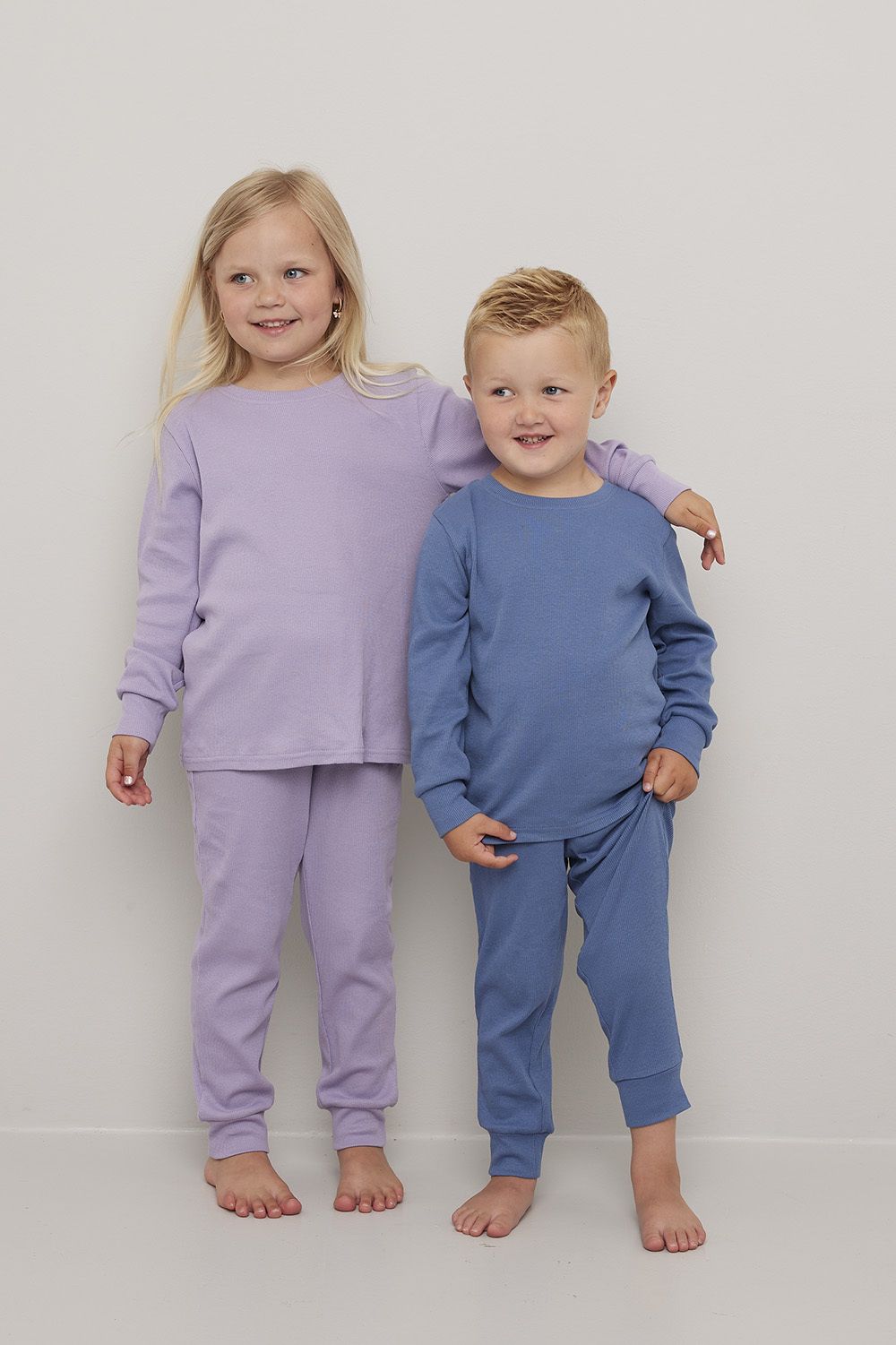 Pyjamas ribbestrikket