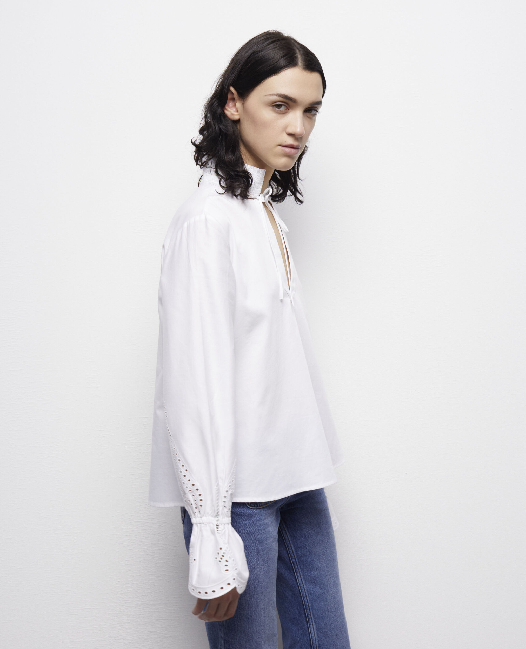 Blouse blanche avec broderie Anglaise