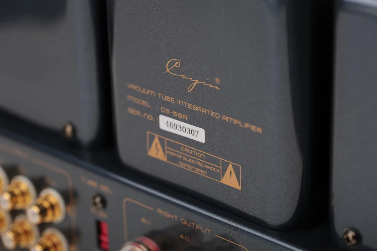 Cayin CS-55A KT88 Silver Amplis à tubes