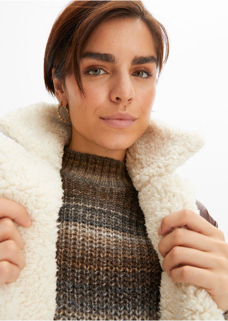 Manteau rembourré avec maille peluche au col