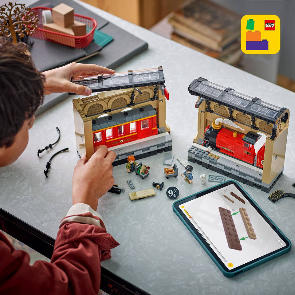 LEGO Harry Potter boekensteun de Zweinstein Express 76450