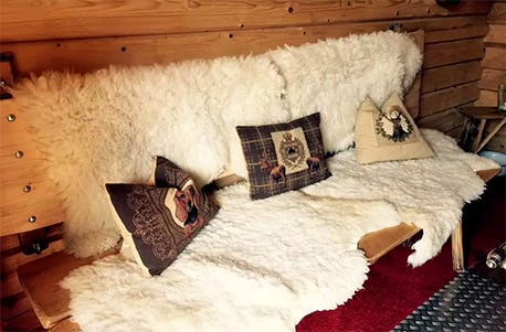 Kuschelnacht in der Blockhütte Schwarzwald für 2 (1 Nacht)
