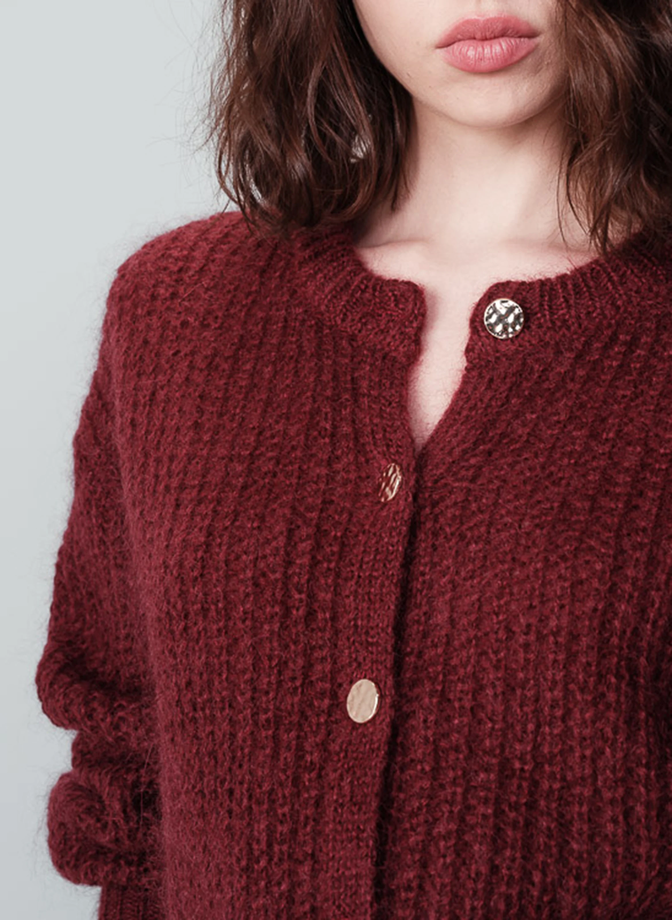 NAIS - Gilet col rond droit en maille tricotée | Rouge