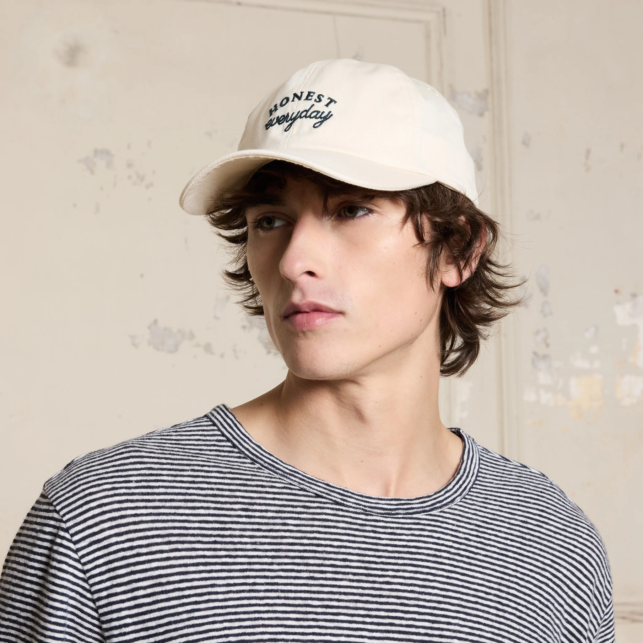 Embroidered ecru cap