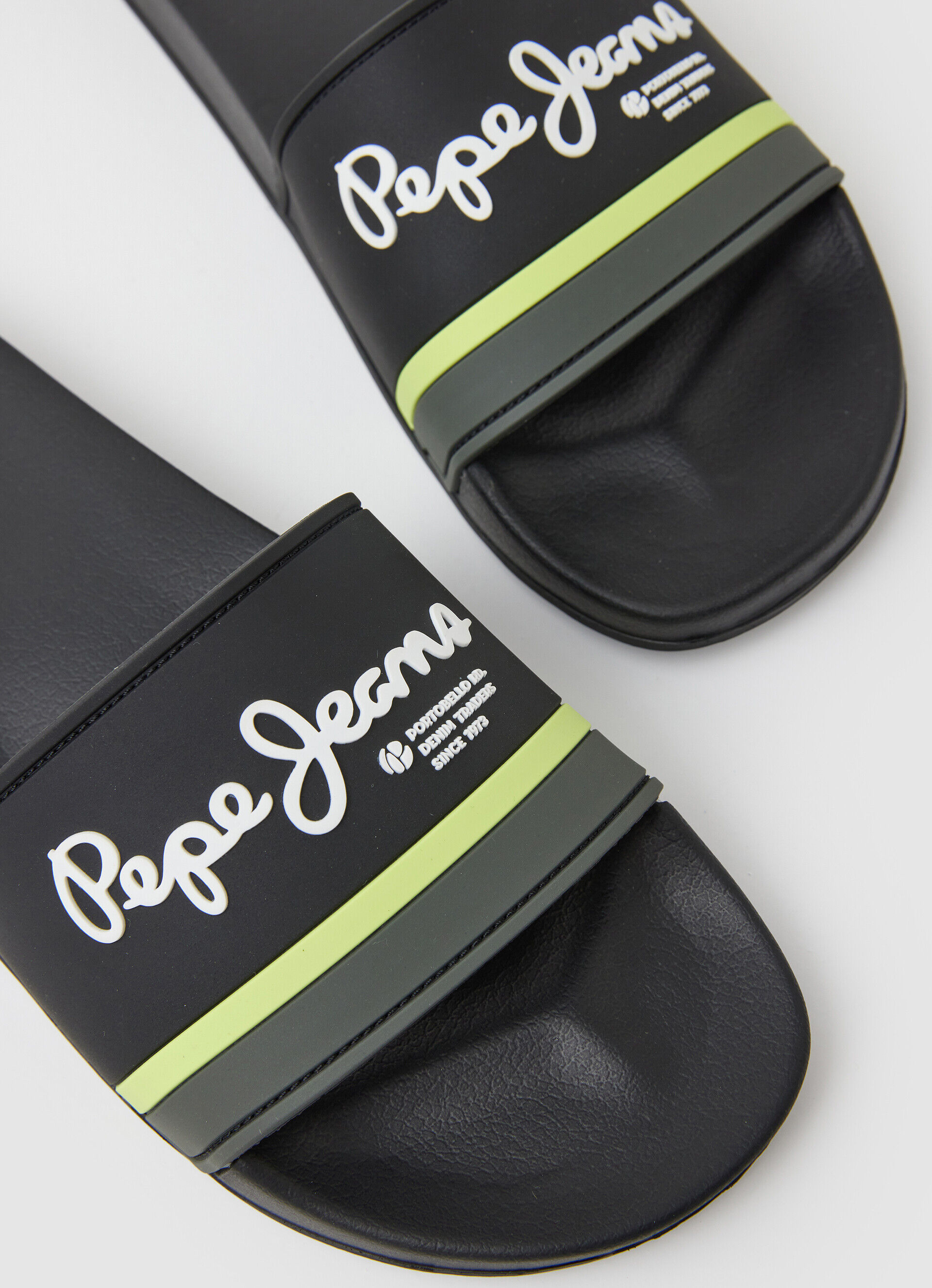 Chinelo de praia Portobello Slider - preto