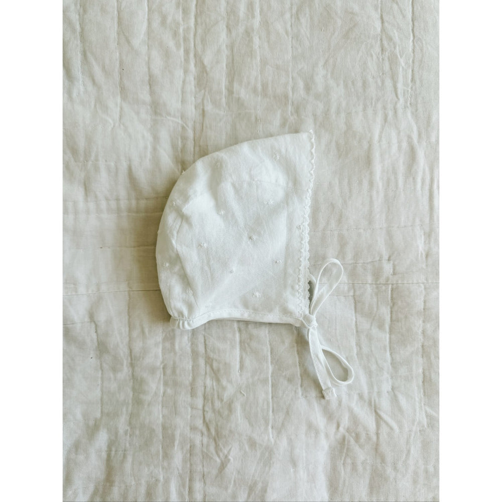 Køb Lalaby Linn Bonnet - White Dot