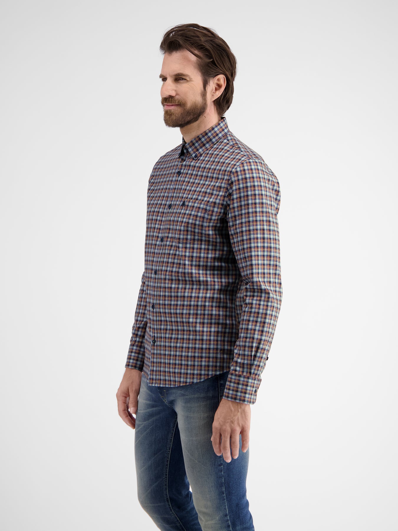 Kariertes Herrenhemd mit Button-down-Kragen