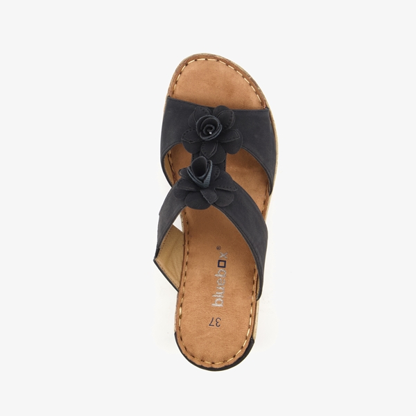 Blue Box dames slippers zwart met bloemen