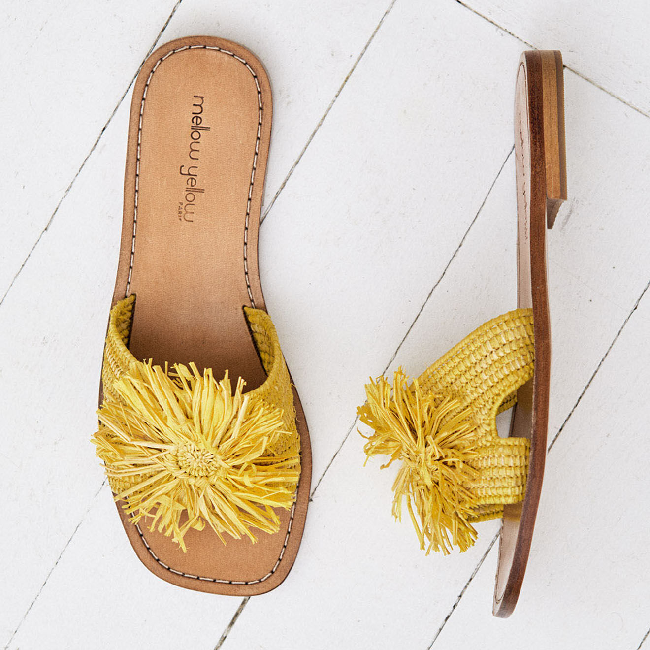 Mellow Yellow Mules en Raphia Thea jaunes