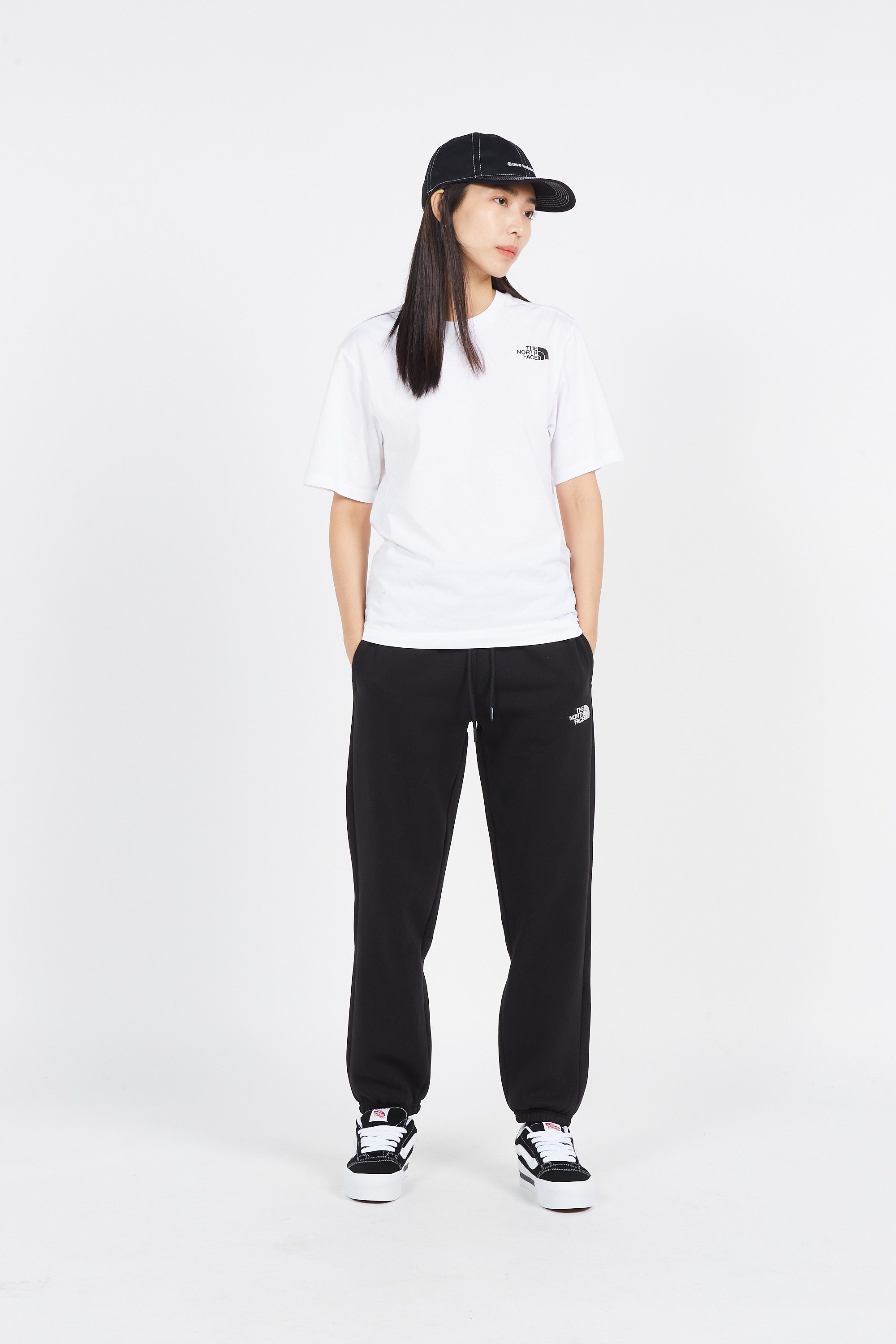 THE NORTH FACE t-shirt W RELAXED REDBOX Blanc