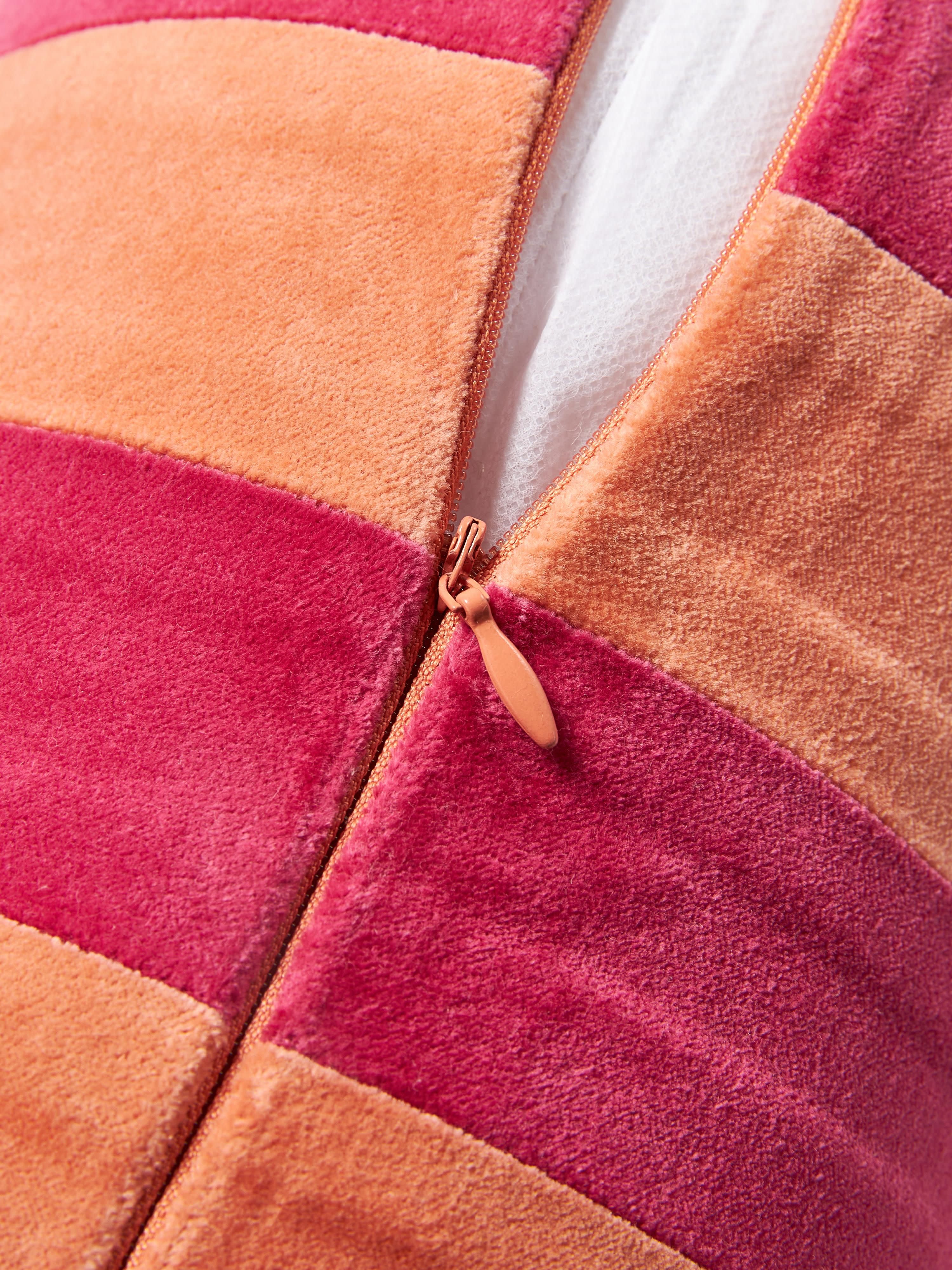 Patchwork nekrol Remus van fluweel