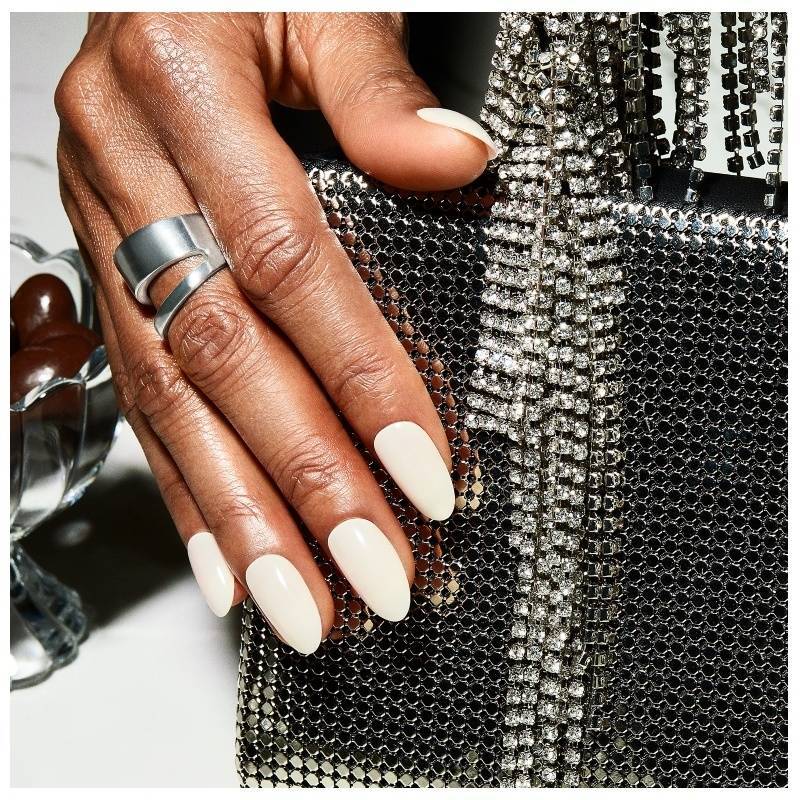 CND Vinylux Nail Polish 15 ml - White Button Down #392