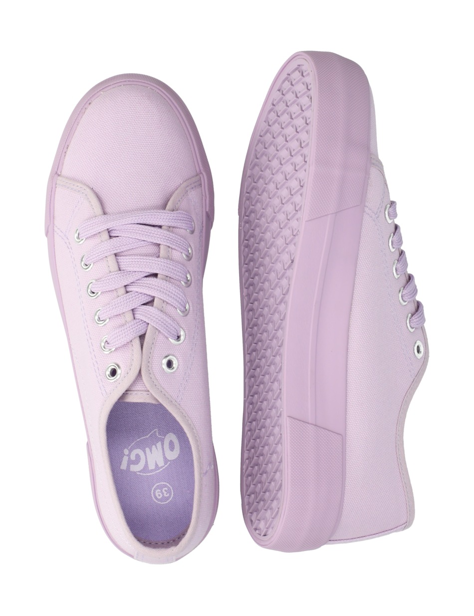 Canvas Sneaker