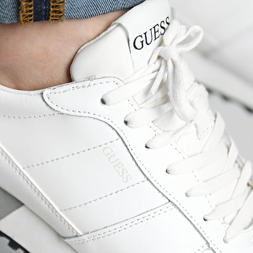 Baskets FM6PDVLEA12 White