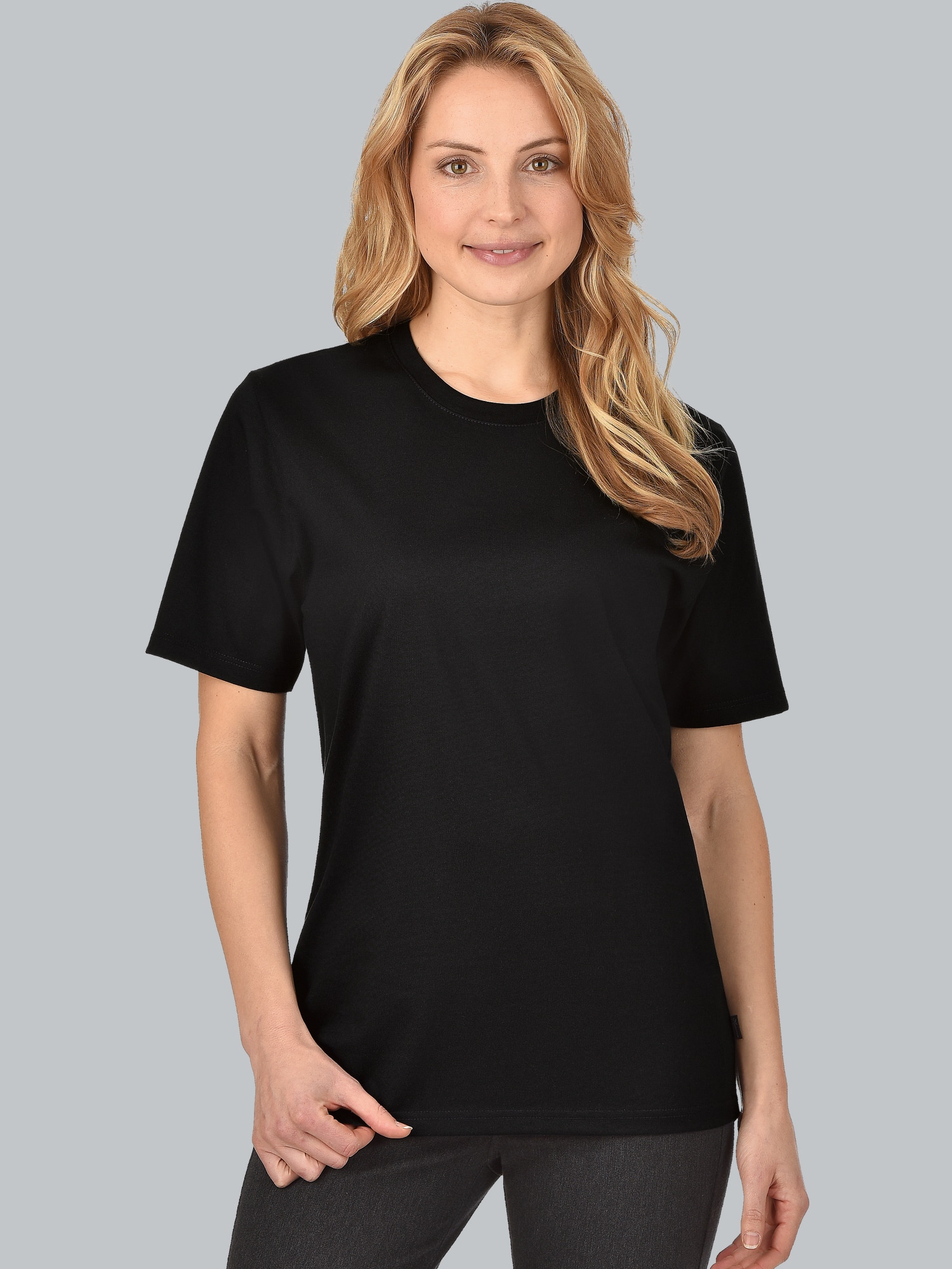 T-Shirt aus 100% Baumwolle Schwarz