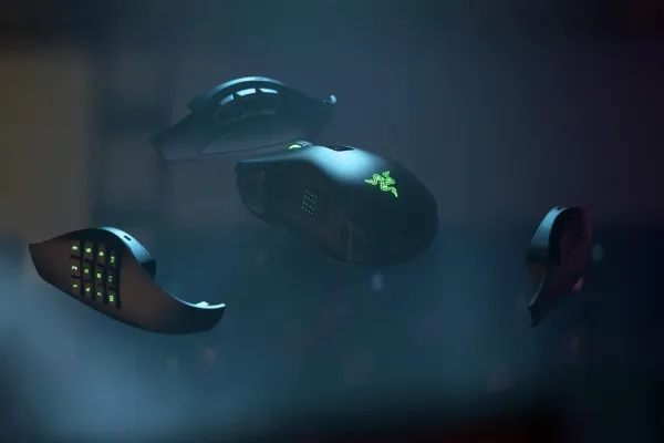 Razer Naga Pro - Mus - ergonomisk - højrehåndet - optisk - 20 knapper - trådløs - Bluetooth - Bluetooth USB adapter