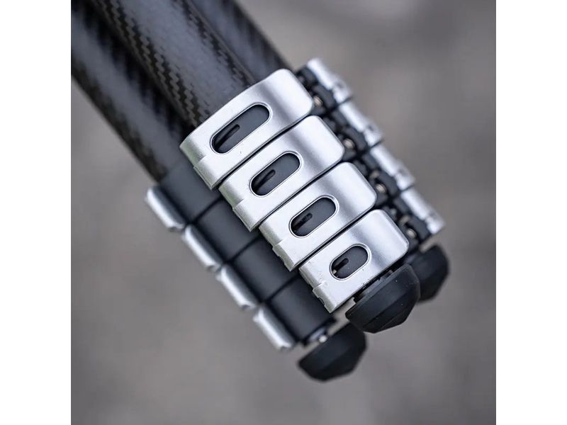 Ulanzi Stativ TT09 mit Arca-Swiss Reise-Tripod aus Kohlefaser mit Arca-Swiss