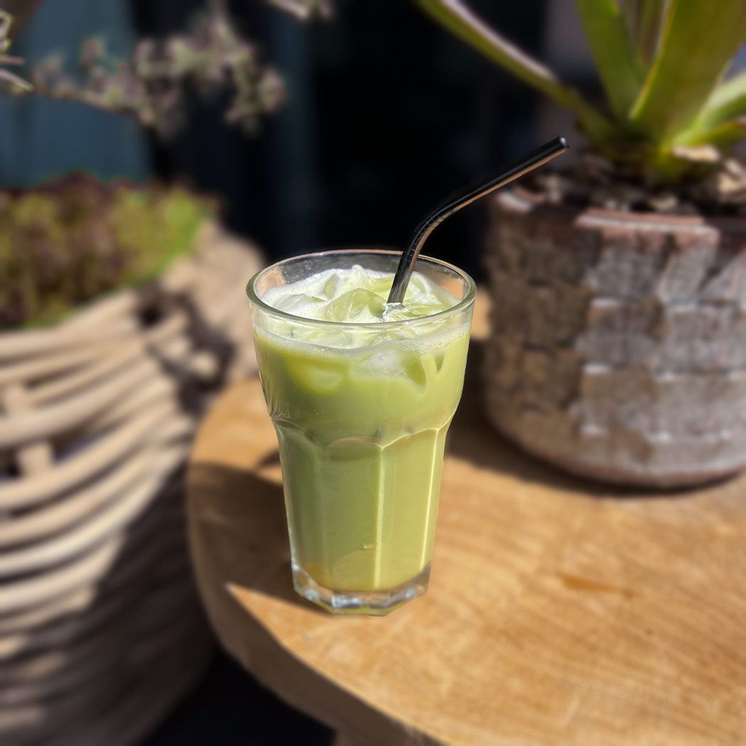 Pelster's Matcha mit Haferdrink