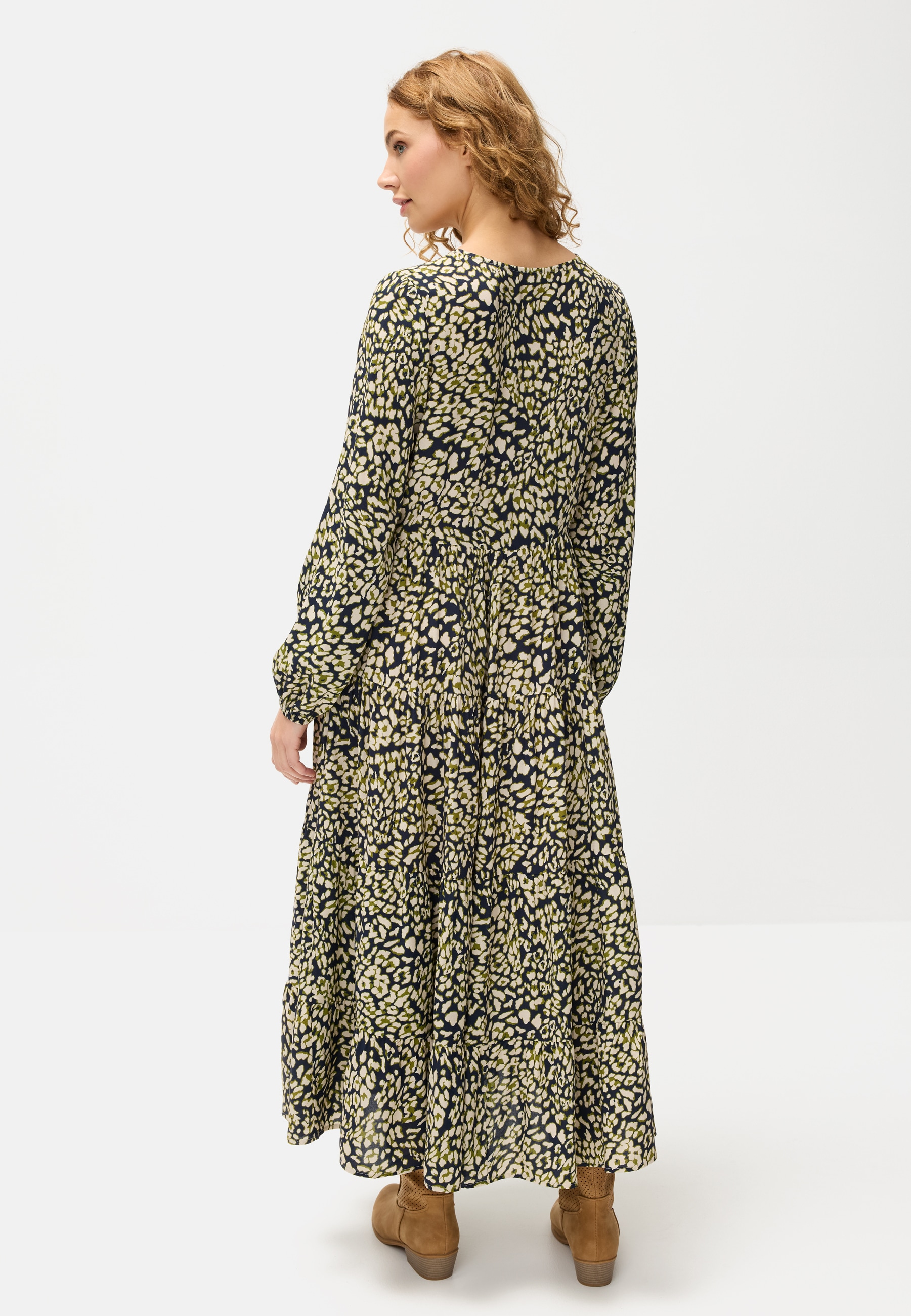 LASCANA Maxikleid mit Leoprint und Volants, Volantkleid