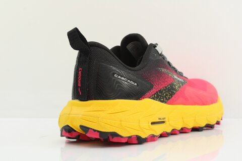 Brooks Cascadia 17