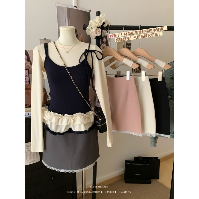 Flowerisque - Mini A-lijn rok met hoge taille en kanten rand