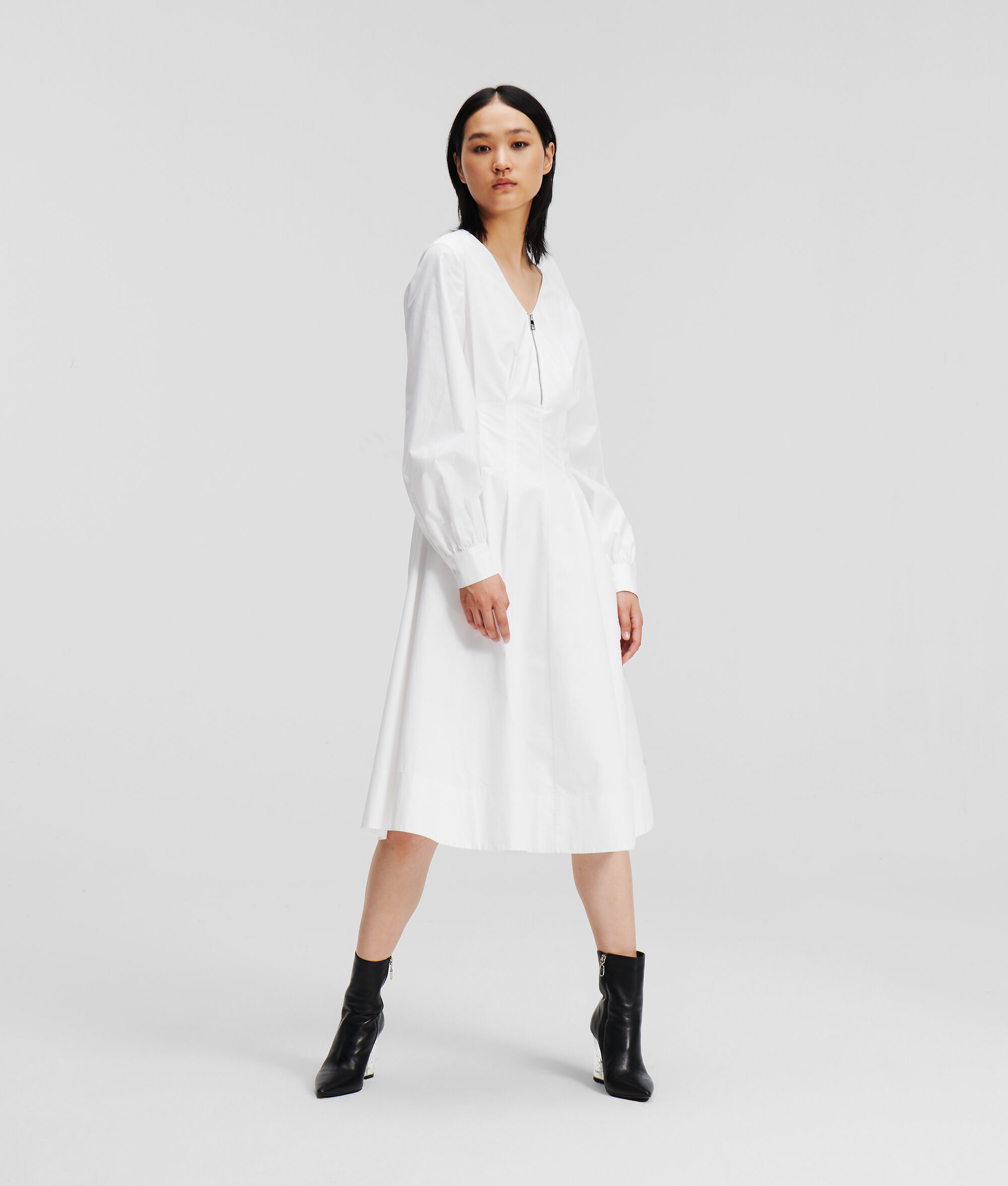 ROBE-CHEMISE À FERMETURE ZIPPÉE SUR LE DEVANT