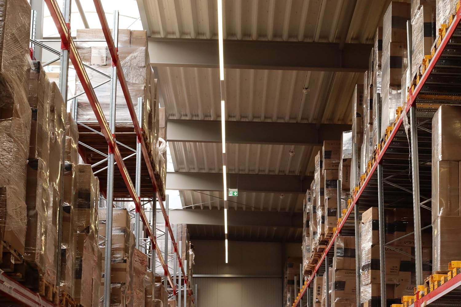 modulares LED Lichtbandsystem NOVA Schienensystem mit Abhängung - 33-58W dimmbar - 5000K Neutralweiß - 60° - 22,5m - professionelle Hallenbeleuchtung - teilbeleuchtet