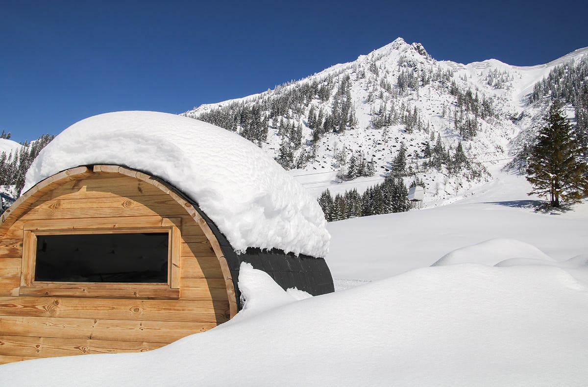 Iglu-Übernachtung in Oberstdorf als romantisches Geschenk