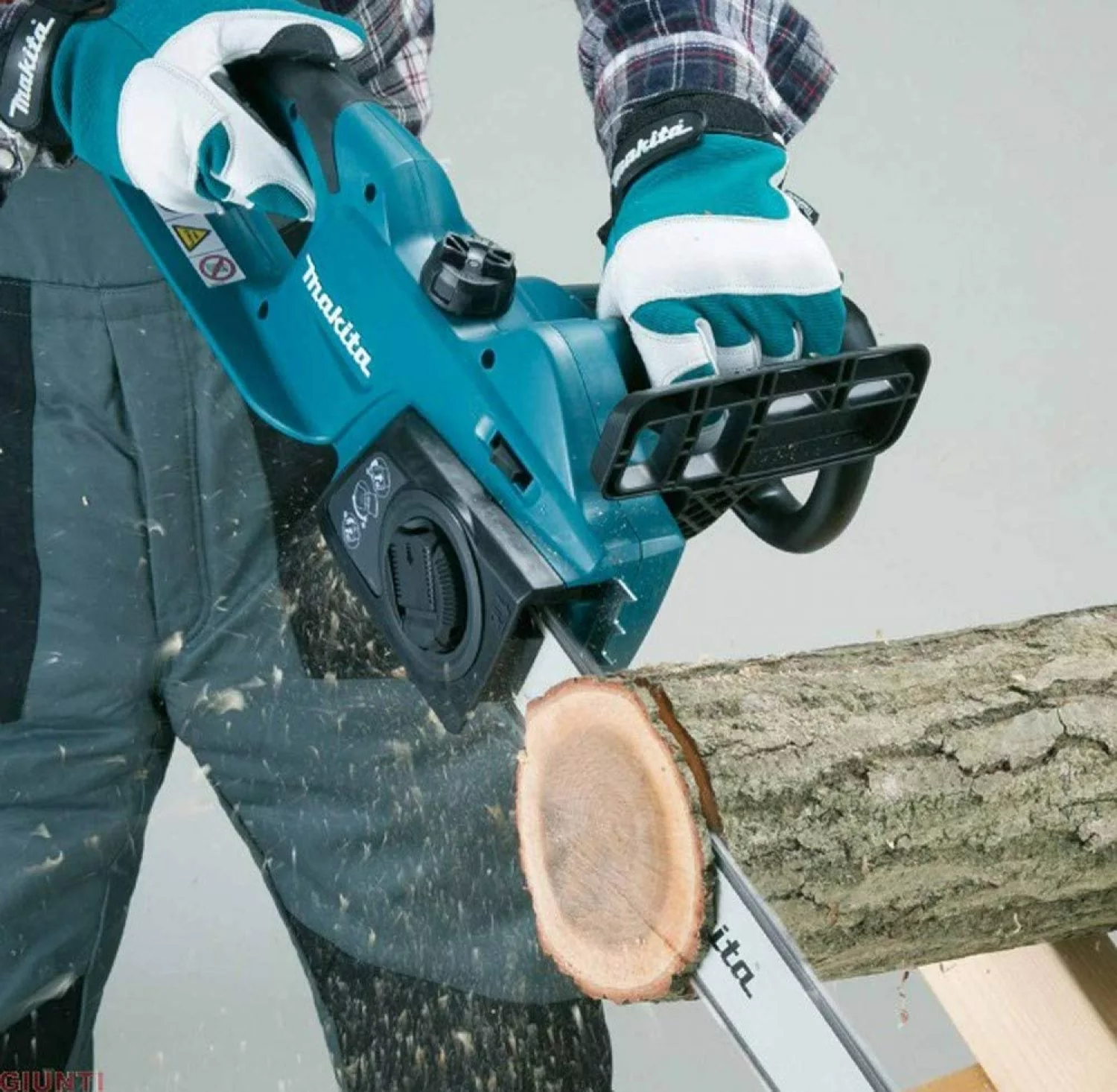Makita UC3041A Kettingzaag - 1800W - 300mm