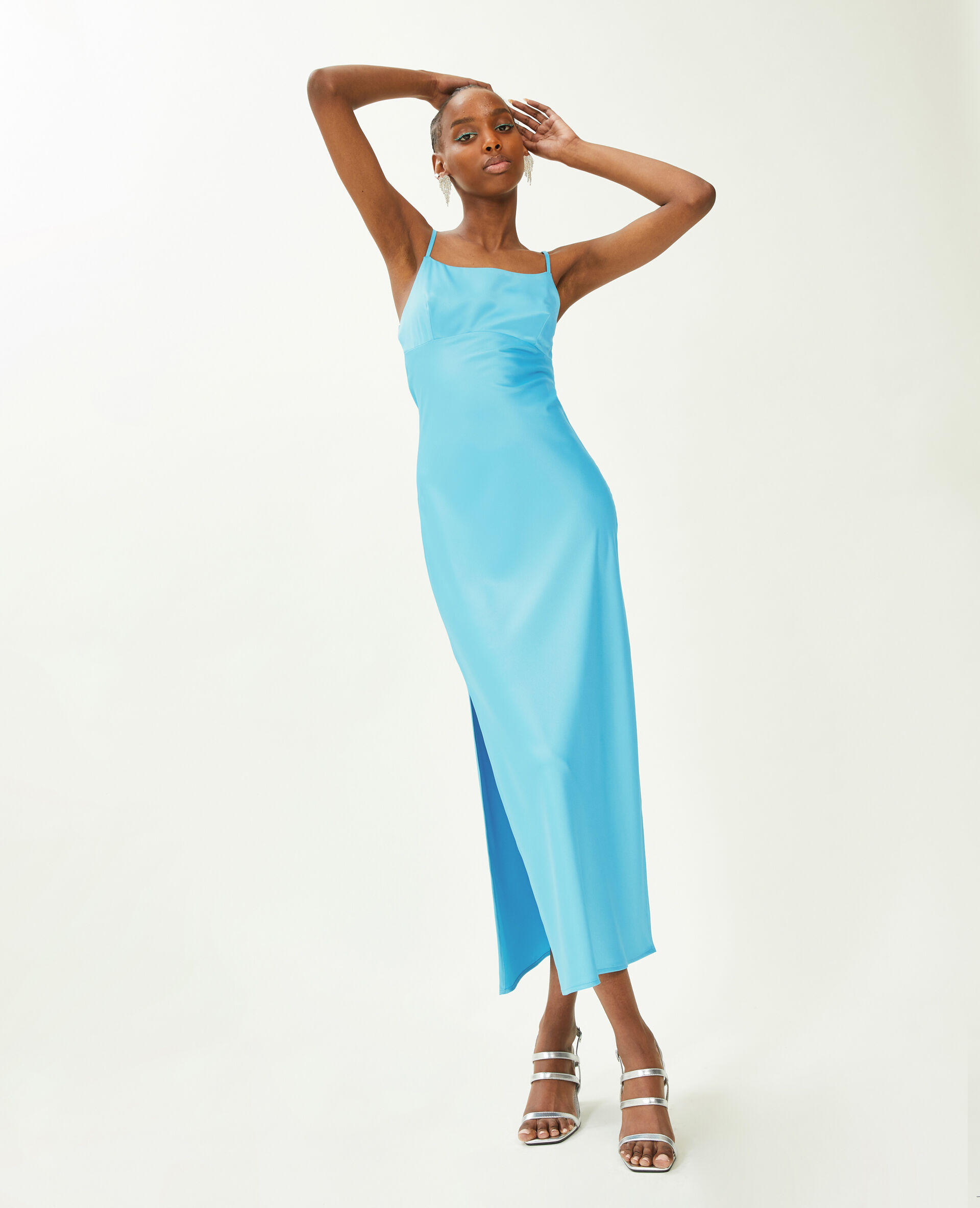 Robe longue en tissu satiné - Bleu turquoise