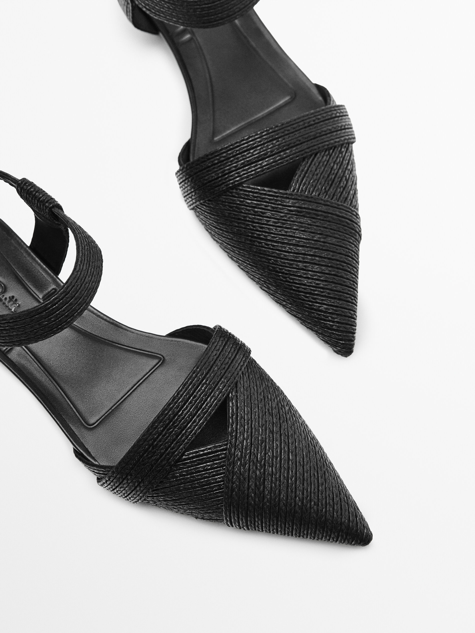 ZAPATO PLANO DESTALONADO - PRETO
