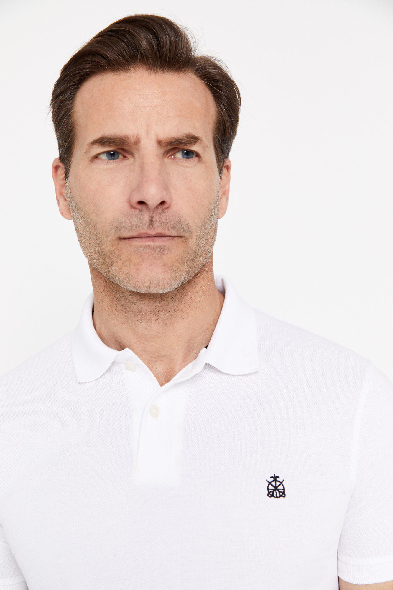 Camisa polo básica de piqué com modelagem slim - Branca